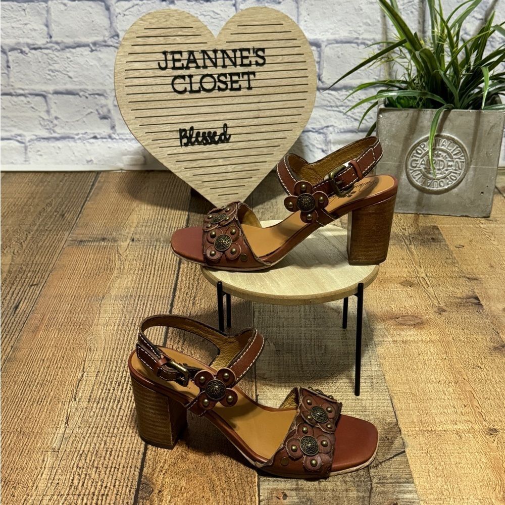 Patricia Nash Leona brown Italian leather sandal 6